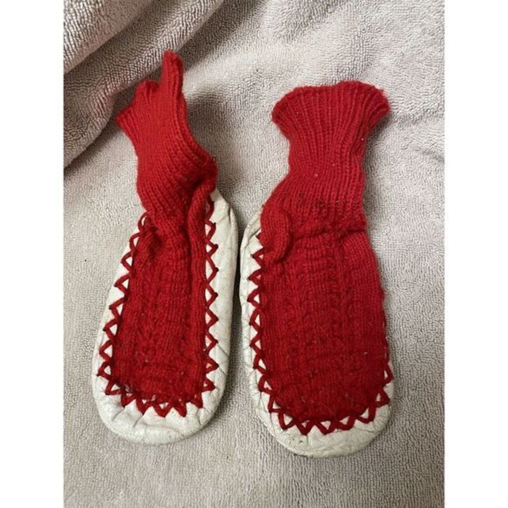 Vintage‎ Child's Size Moccasins Red And White